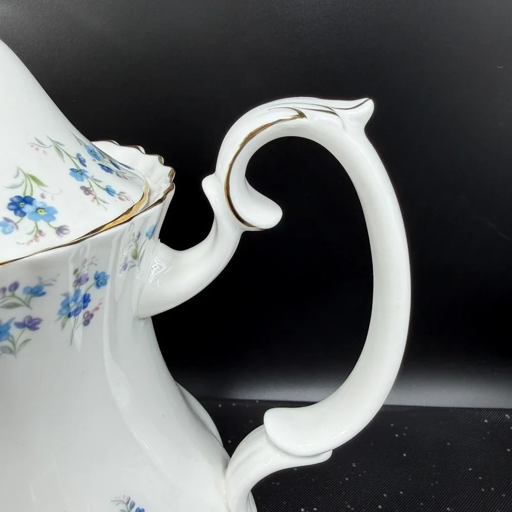 Royal Albert Memory Lane Coffee Pot Teapot Fine Bone China‎ Blue Floral England